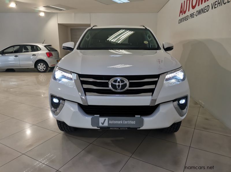 2018 Toyota Toyota Fortuner 2.8gd-6 R/b A/t pictures