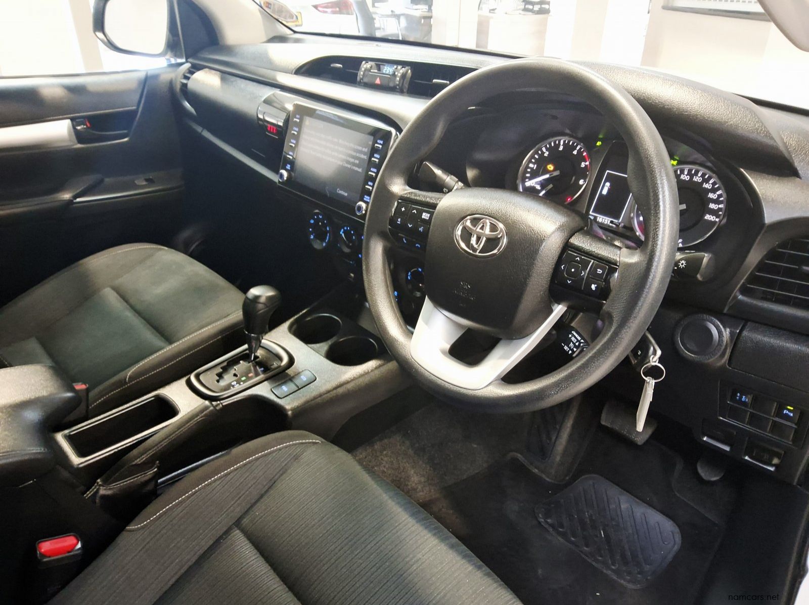 2023 Toyota HILUX 2.4GD6 4X4 RAIDER A/T P/U D/C. pictures