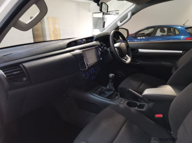 2023 Toyota Hilux Single Cab HiluxSC 2.4GD6 4X4 RAI 6MT (A1H) pictures