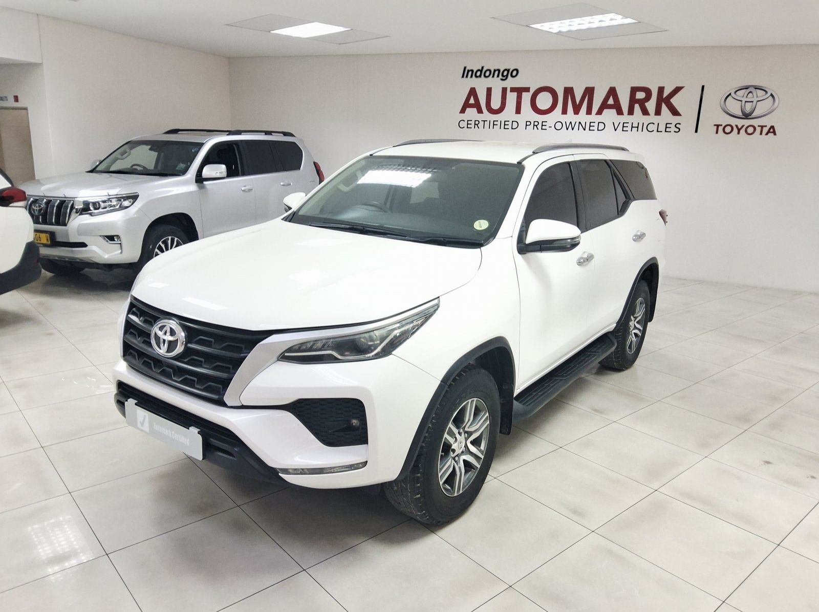 2022 Toyota Fortuner 2.4 GD6 4X4 A/T pictures
