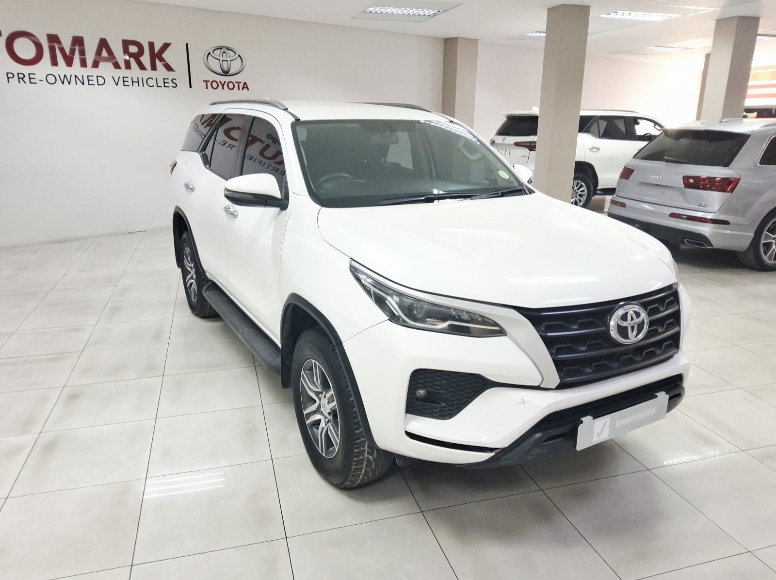 2022 Toyota Fortuner 2.4 GD6 4X4 A/T pictures