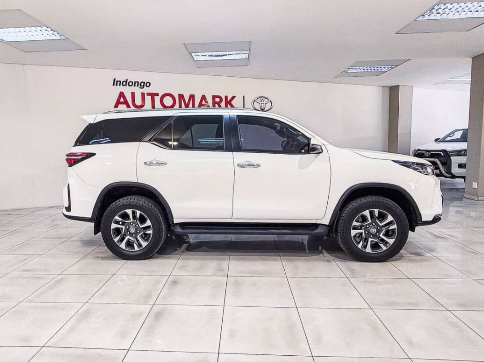 2025 Toyota Toyota Fortuner 2.8gd-6 4x4 A/t pictures