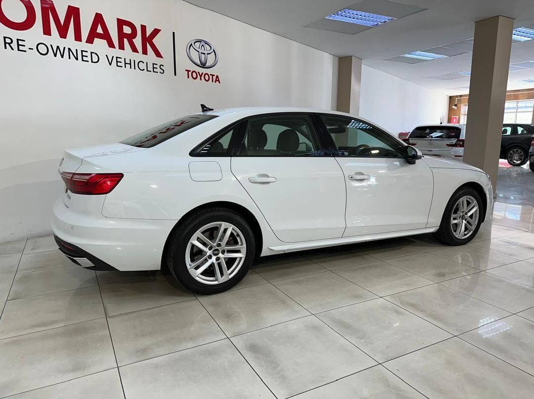 2022 Audi A4 35 Tfsi Stronic pictures