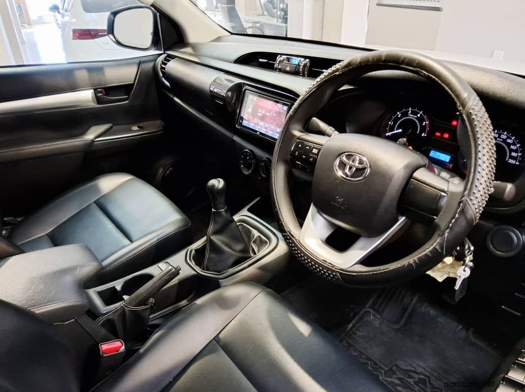 2024 Toyota Hilux 2.4 Gd-6 Rb Sr P/u D/c pictures