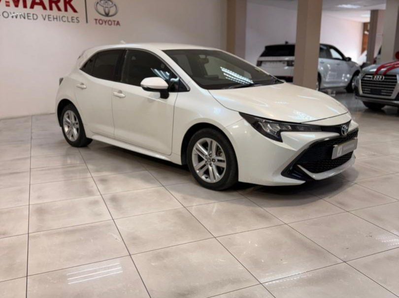 2019 Toyota Corolla 1.2t Xs (5dr) pictures