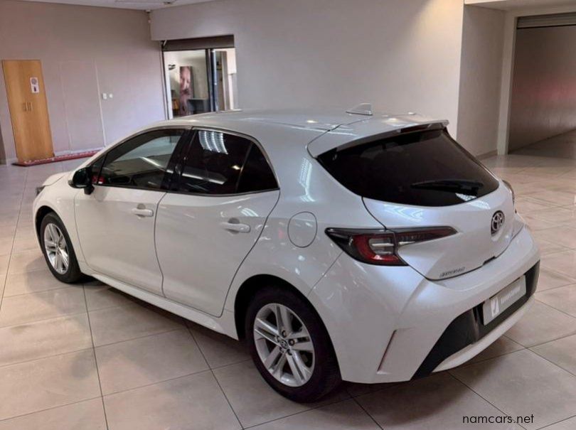 2019 Toyota Corolla 1.2t Xs (5dr) pictures