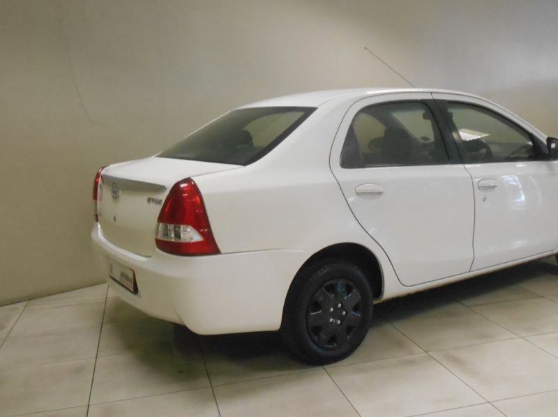 2014 Toyota ETIOS 1.5P XS HATCH pictures