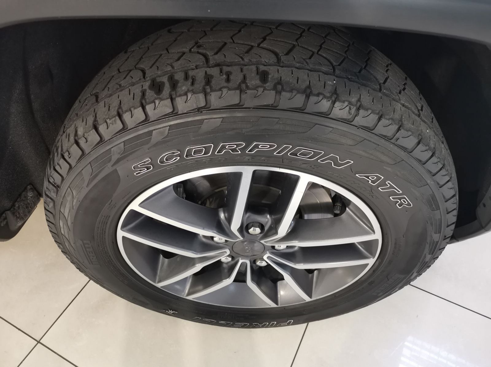 2022 Jeep Grand Cherokee 3.6l Laredo pictures