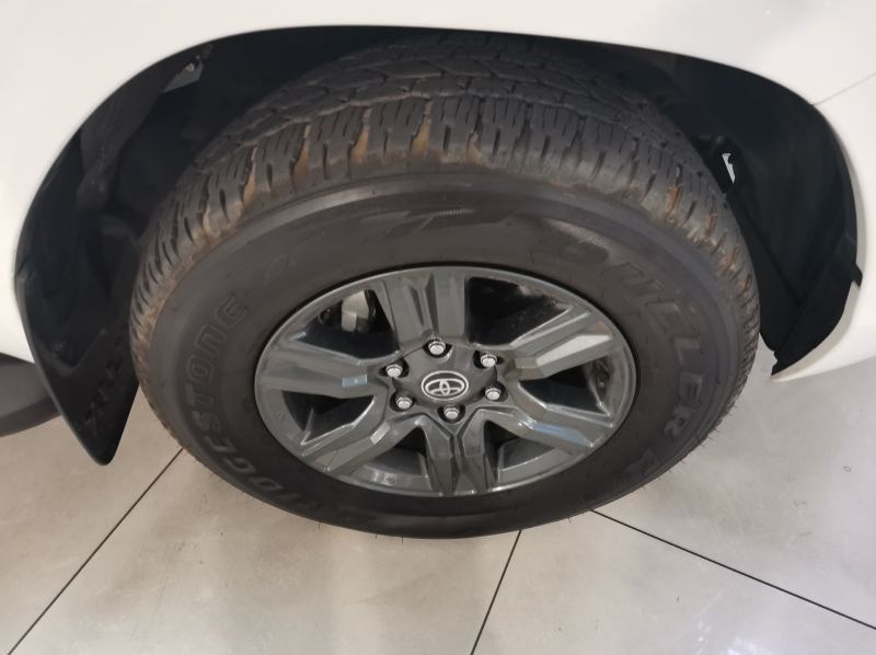 2023 Toyota Hilux Single Cab  2.4GD6 RB RAI 6MT (A1F) pictures