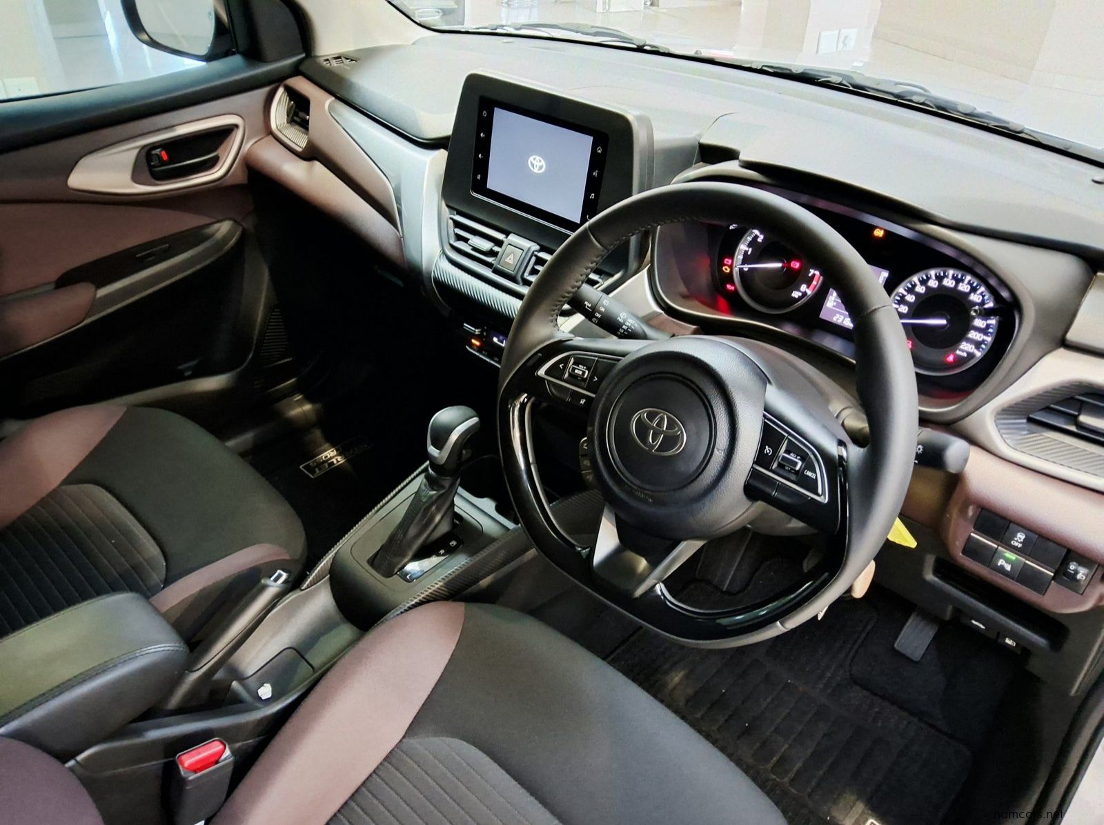 2026 Toyota STARLET CROSS 1.5XS A/T. pictures