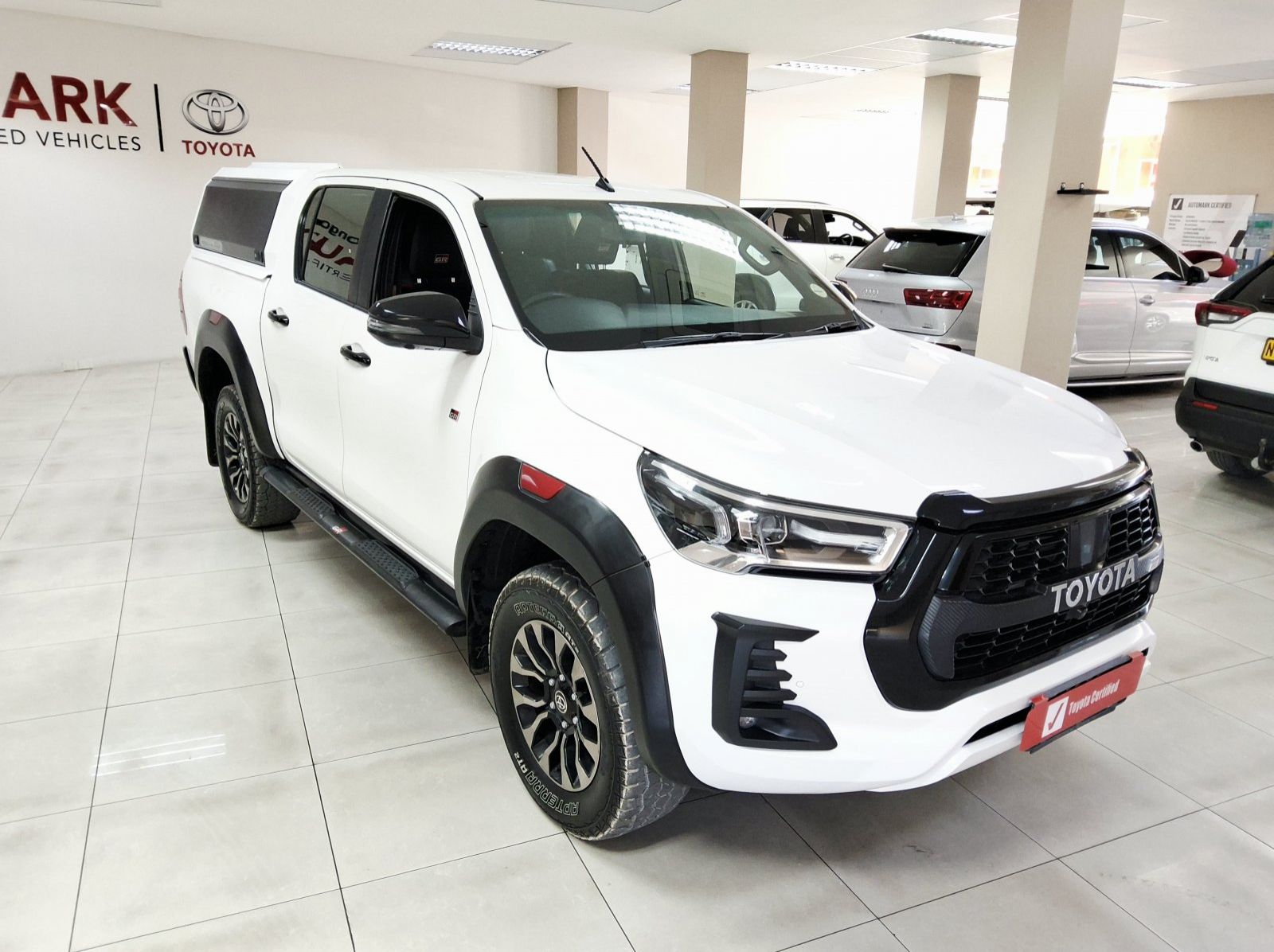 2022 Toyota Hilux 2.8 Gd6 GR-S 4x4 A/T P/U D/C pictures