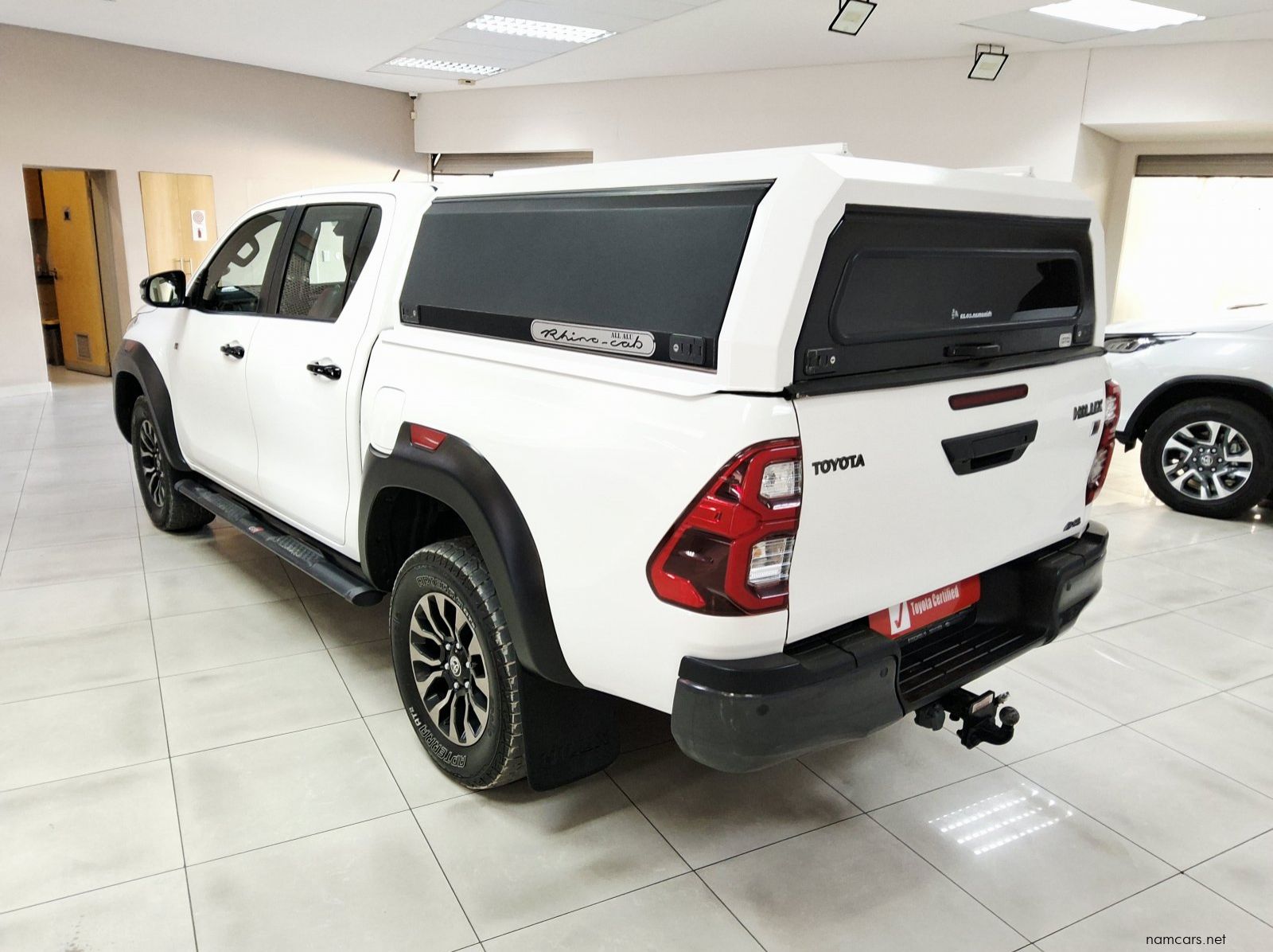2022 Toyota Hilux 2.8 Gd6 GR-S 4x4 A/T P/U D/C pictures