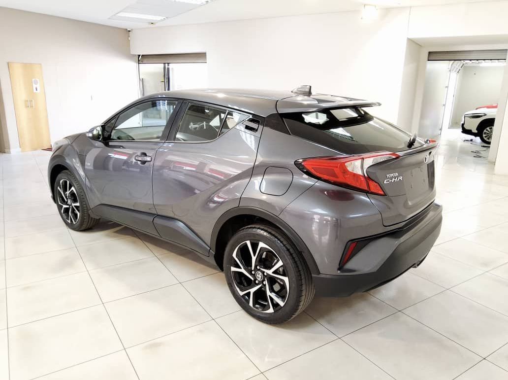 2020 Toyota C-hr 1.2t Plus Cvt pictures