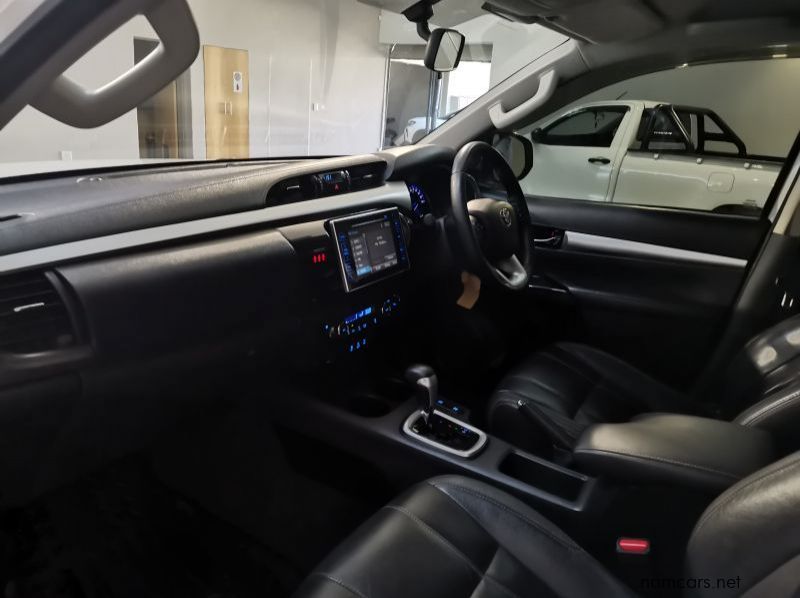 2018 Toyota Hilux 4.0 V6 Raider 4x4 A/t P/u D/c pictures
