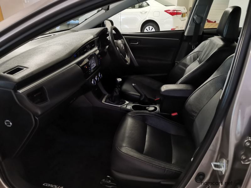 2016 Toyota Toyota Corolla 1.4d Prestige pictures