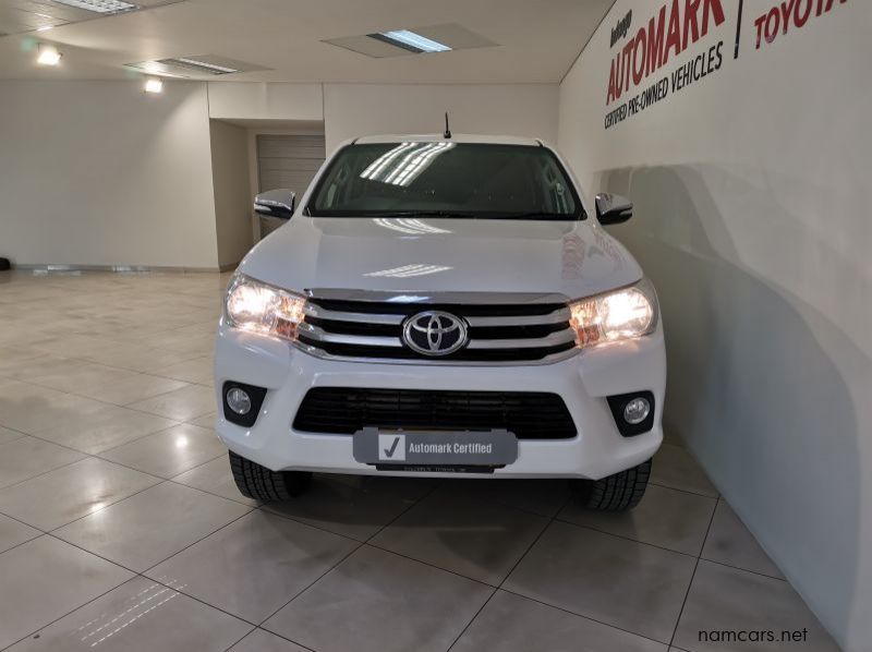 2016 Toyota Hilux 2.8 Gd-6 Raider 4x4 P/u D/c pictures