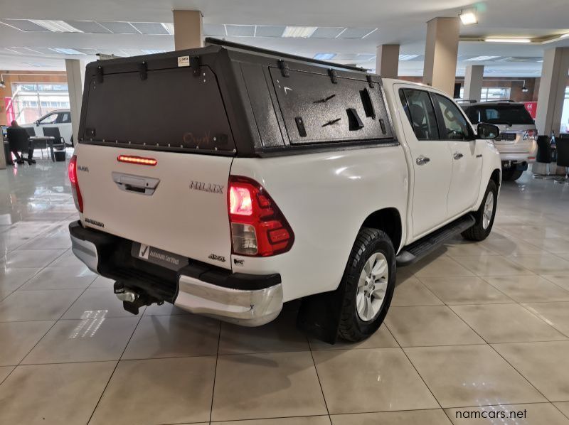 2016 Toyota Hilux 2.8 Gd-6 Raider 4x4 P/u D/c pictures