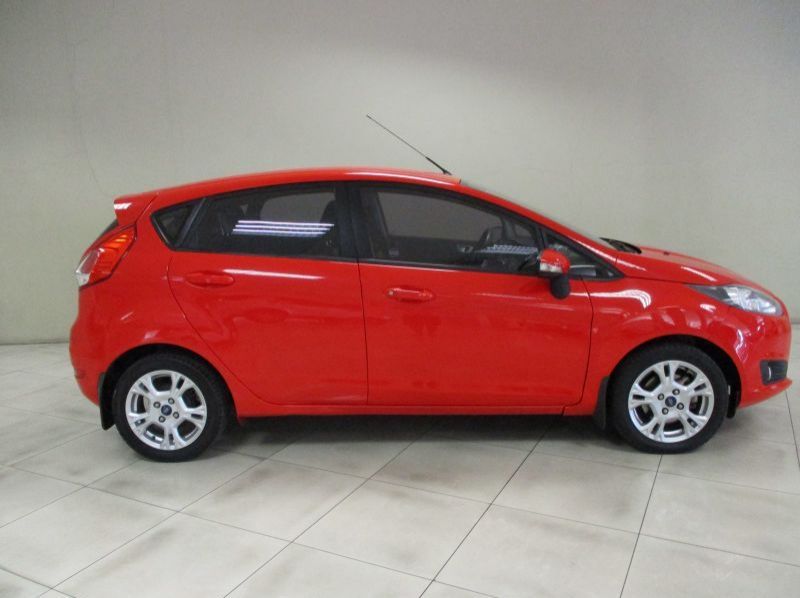 2015 Ford ford fiesta pictures