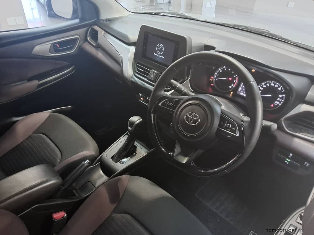 2025 Toyota Starlet Cross 1.5xs A/t pictures