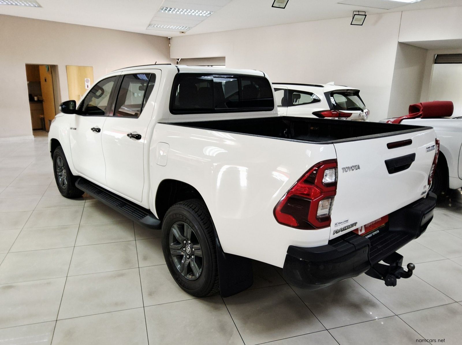 2025 Toyota Hilux 2.8 GD6 RAIDER 4X4 A/T P/U D/C. pictures