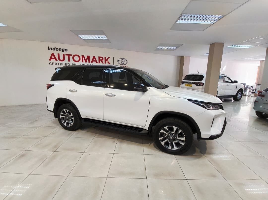2024 Toyota Fortuner 2.8 Gd-6 4x4 Vx A/t pictures
