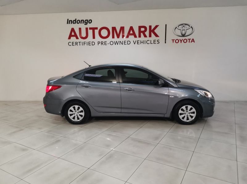 2016 Hyundai Accent 1.6 Gl/motion pictures