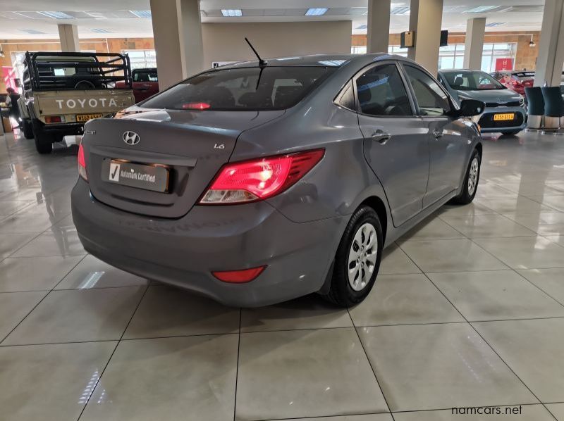 2016 Hyundai Accent 1.6 Gl/motion pictures