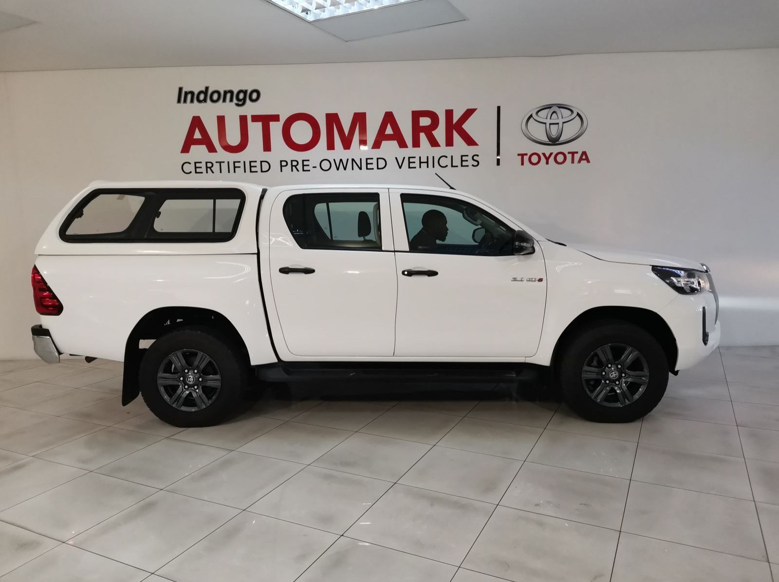 2021 Toyota Hilux 2.4 Gd-6 Raider 4x4 A/t P/u D/c pictures