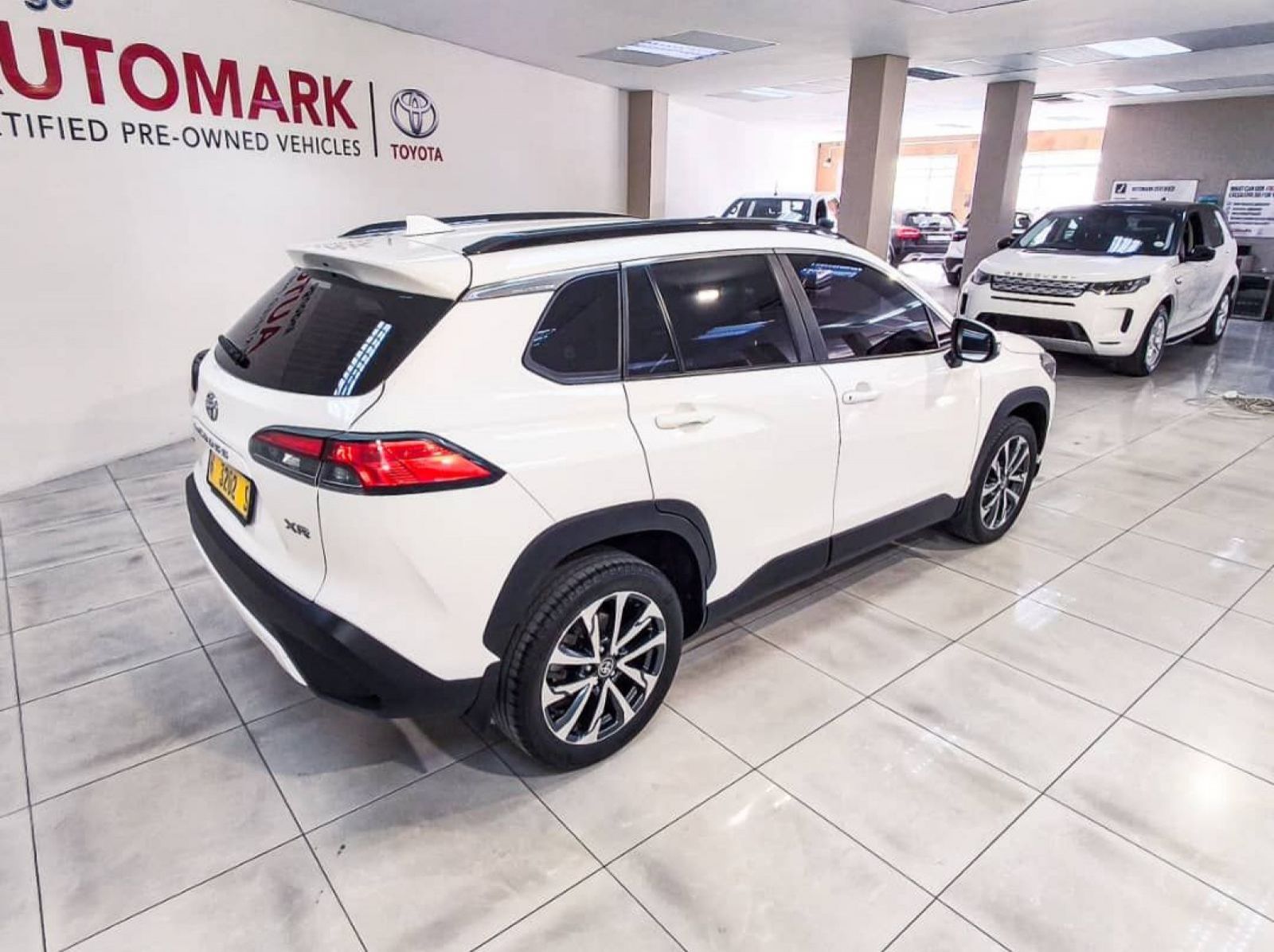 2023 Toyota Toyota Corolla Cross 1.8 Xr pictures