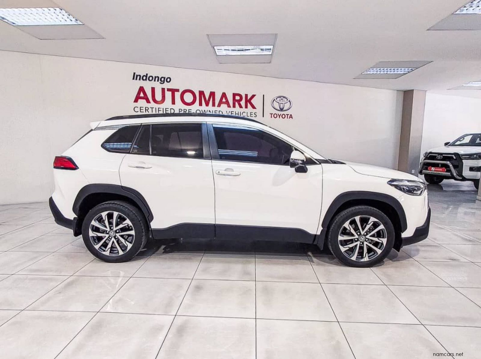 2023 Toyota Toyota Corolla Cross 1.8 Xr pictures