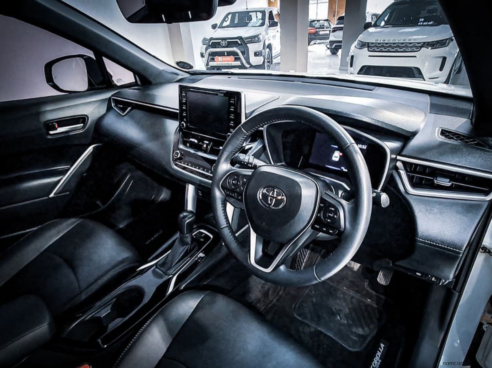 2023 Toyota Toyota Corolla Cross 1.8 Xr pictures