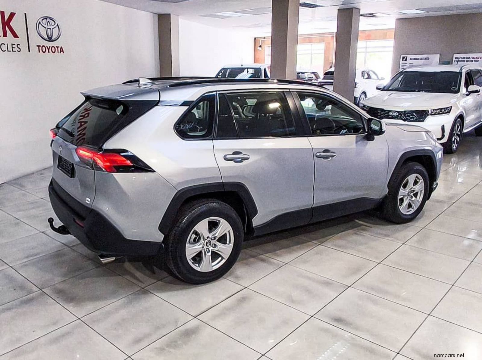 2019 Toyota Rav4 2.0 Gx Cvt pictures