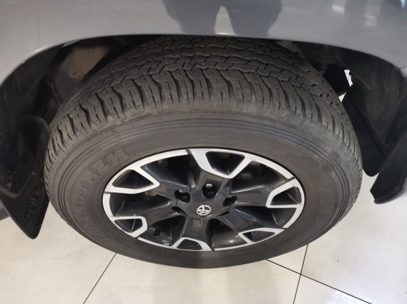 2020 Toyota Hilux 2.8 Gd-6 Raider 4x4 P/u E/cab L50 pictures