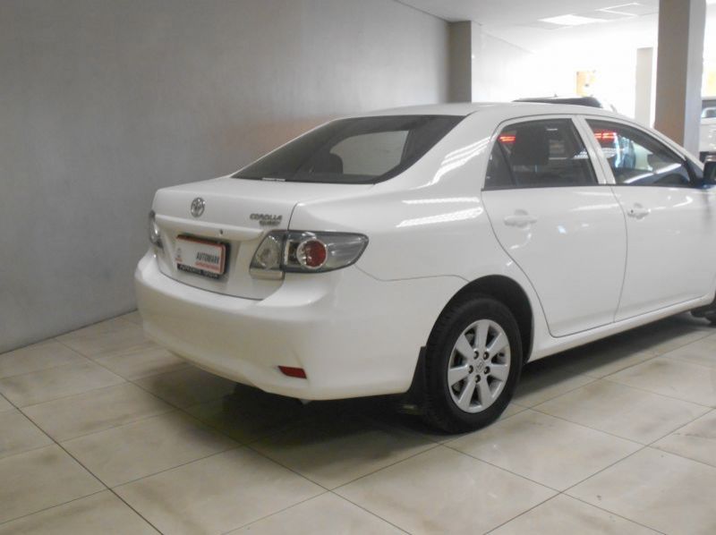 2017 Toyota COROLLA  1.6 QUEST pictures