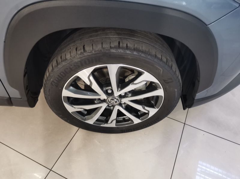 2022 Toyota Corolla Cross 1.8 Xr pictures