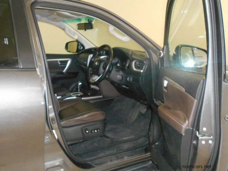 2016 Toyota FORTUNER pictures