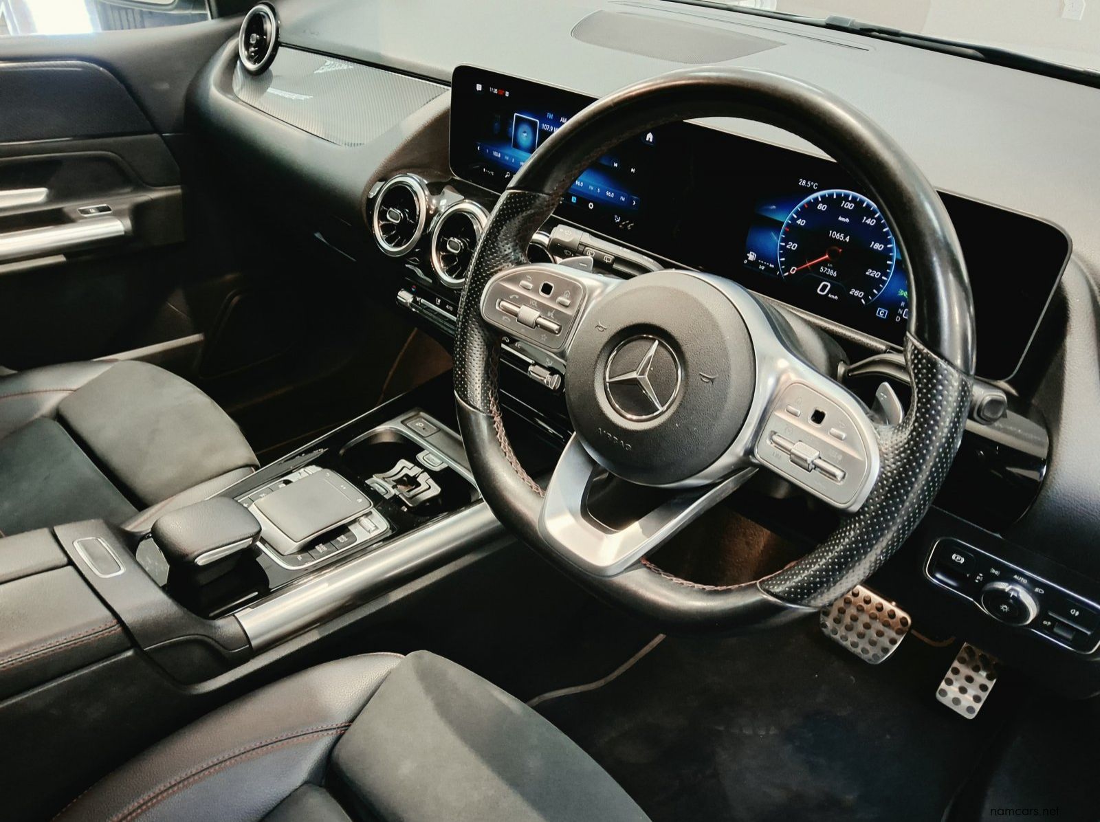 2021 Mercedes-Benz B200d pictures