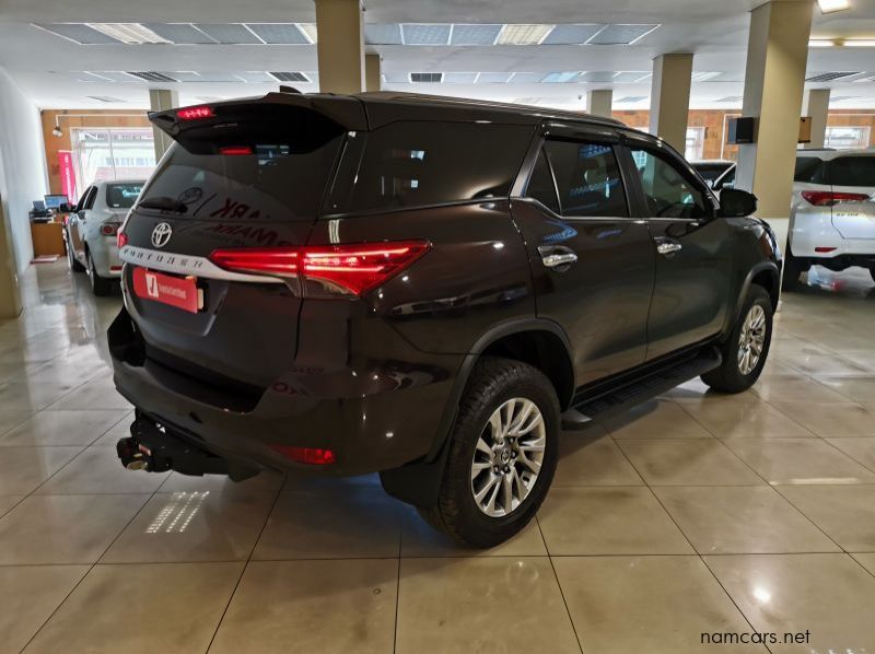 2022 Toyota Toyota Fortuner 2.8gd-6 R/b A/t pictures