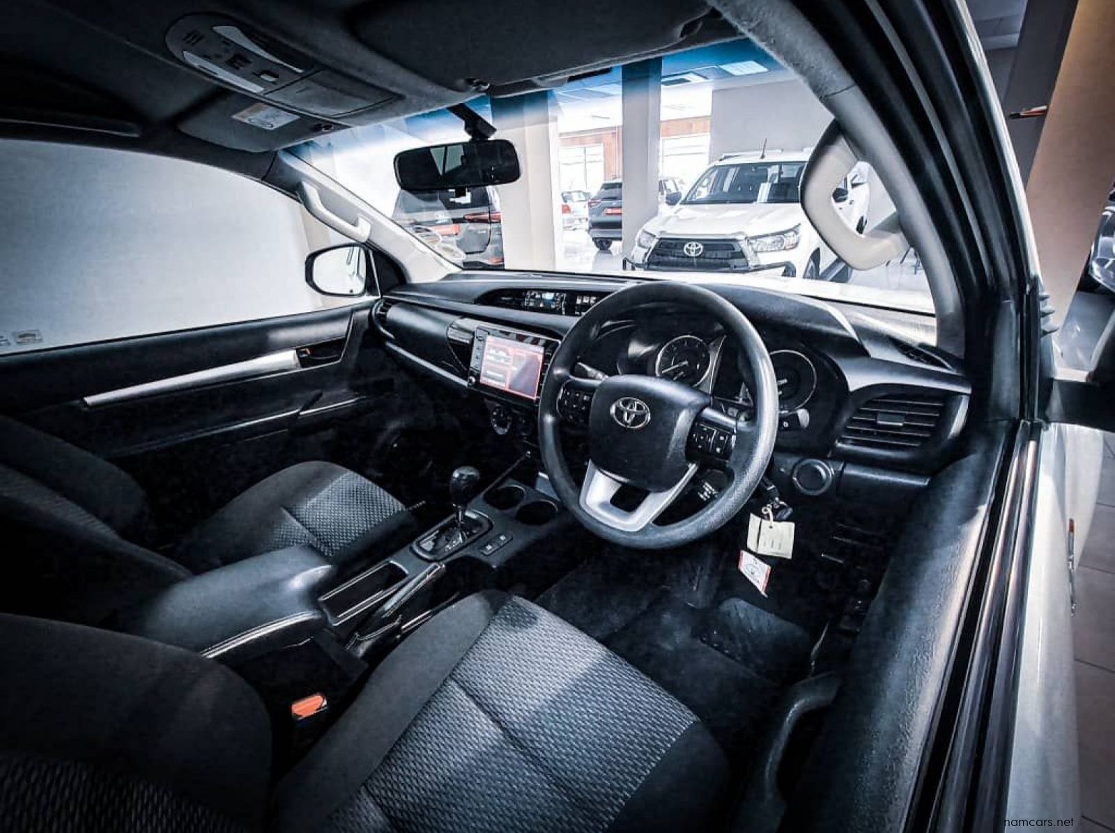 2021 Toyota Hilux 2.4 Gd-6 Raider 4x4 A/t P/u S/c pictures