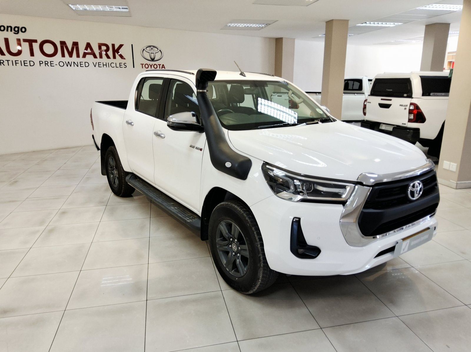 2023 Toyota HILUX 2.8 GD6 RAIDER 4X4 A/T P/U D/C pictures