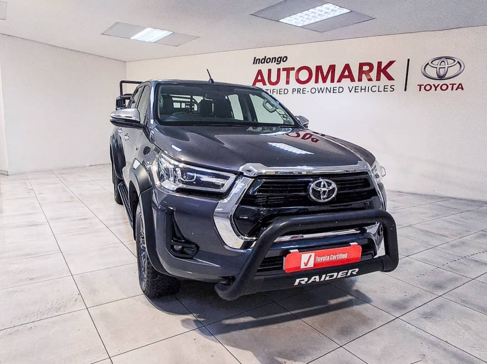 2023 Toyota Hilux 2.8 Gd-6 Raider 4x4 A/t P/u D/c pictures