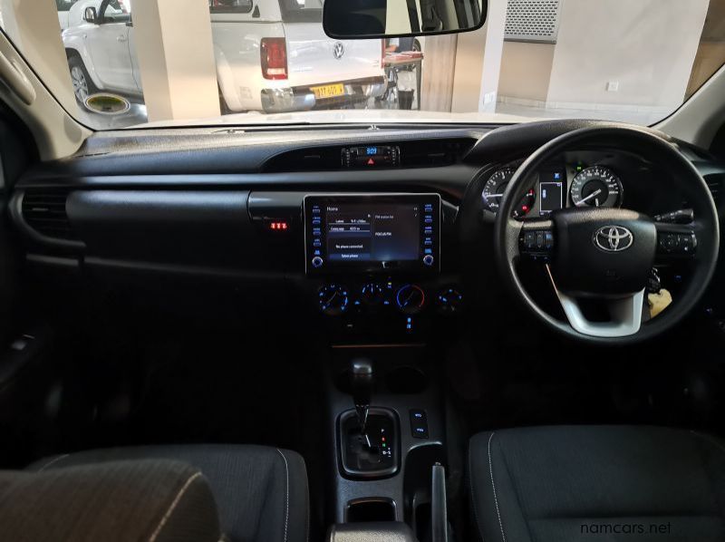 2023 Toyota Hilux 2.4 Gd-6 Raider 4x4 A/t P/u D/c pictures