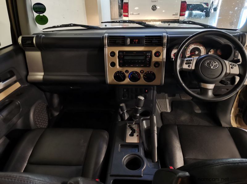 2016 Toyota Fj Cruiser 4.0 V6 Cruiser pictures