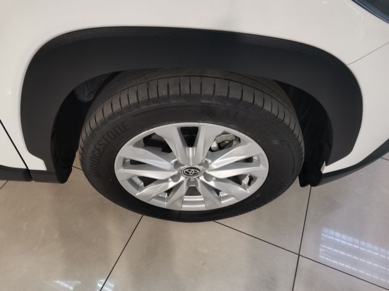 2023 Toyota Corolla Cross 1.8 Xs pictures