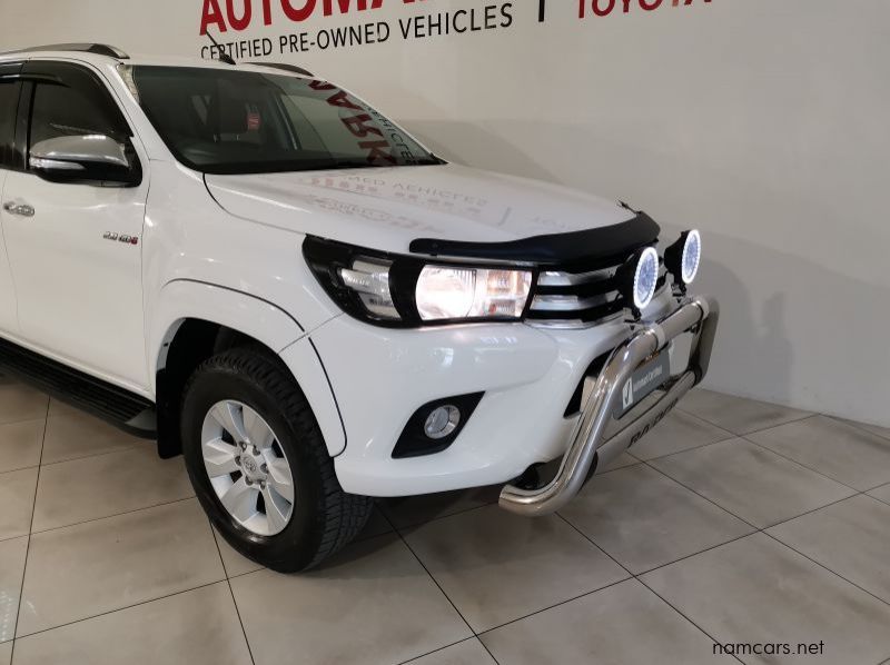 2016 Toyota Hilux 2.8 Gd-6 Raider 4x4 P/u D/c pictures