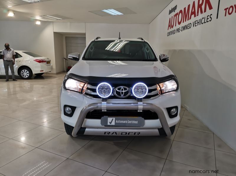 2016 Toyota Hilux 2.8 Gd-6 Raider 4x4 P/u D/c pictures