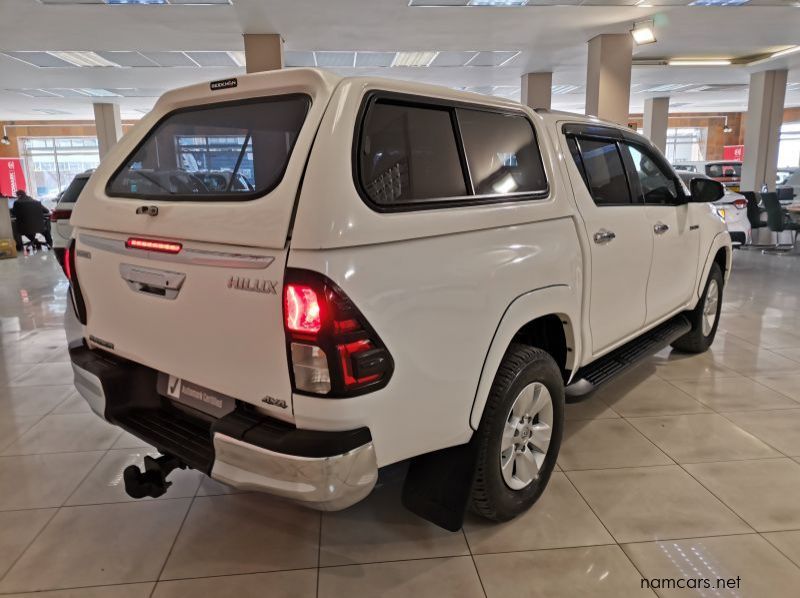 2016 Toyota Hilux 2.8 Gd-6 Raider 4x4 P/u D/c pictures