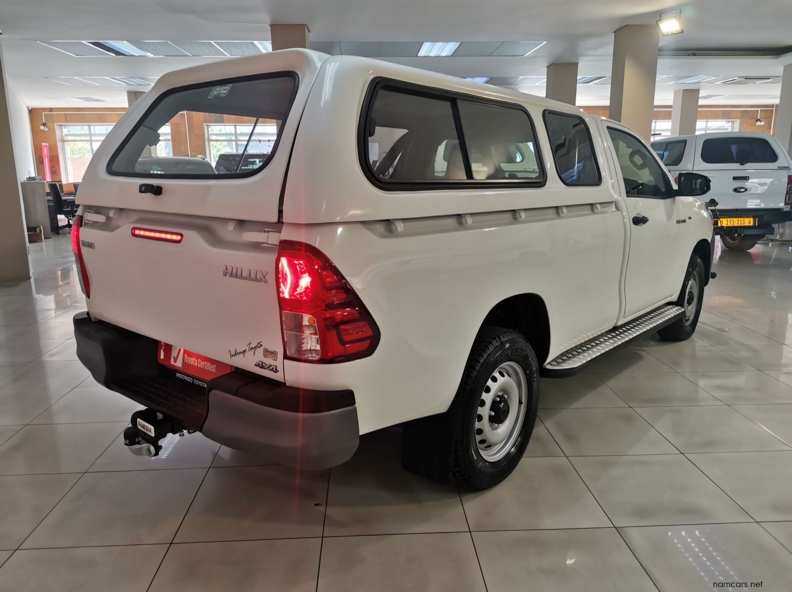 2024 Toyota Hilux 2.4 Gd-6 Sr 4x4 P/u S/c pictures