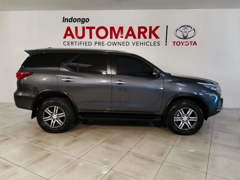 2021 Toyota Fortuner 2.4gd-6 R/b A/t pictures