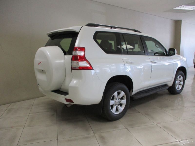2010 Toyota PRADO pictures